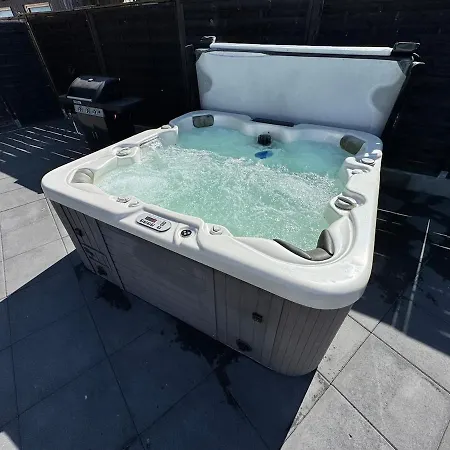 Neuboerger Mit Wellness Tatil Evi Neuborger