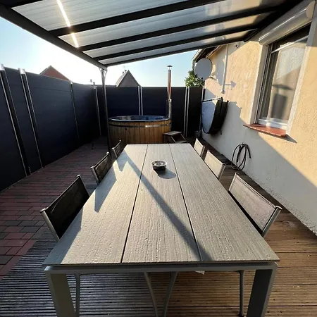 Neuboerger Mit Wellness Tatil Evi